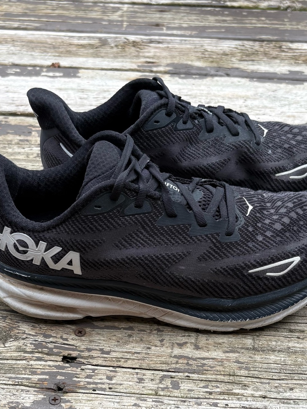 HOKA Men's Black Running Shoes - Lightweight Cushioning size 11